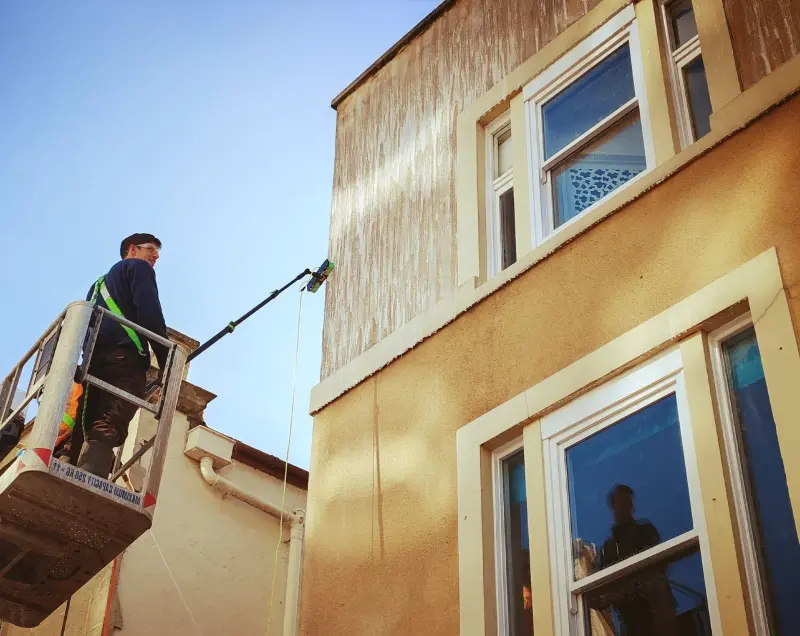 Render Cleaning at height